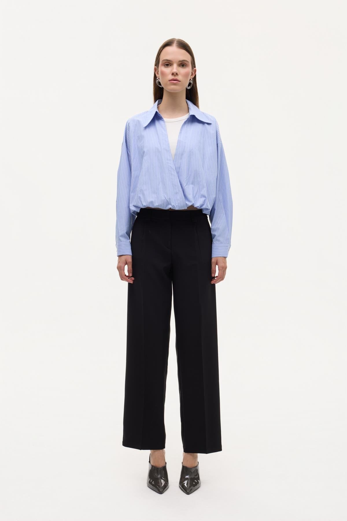 Mavi Çizgili İç Detaylı Gömlek