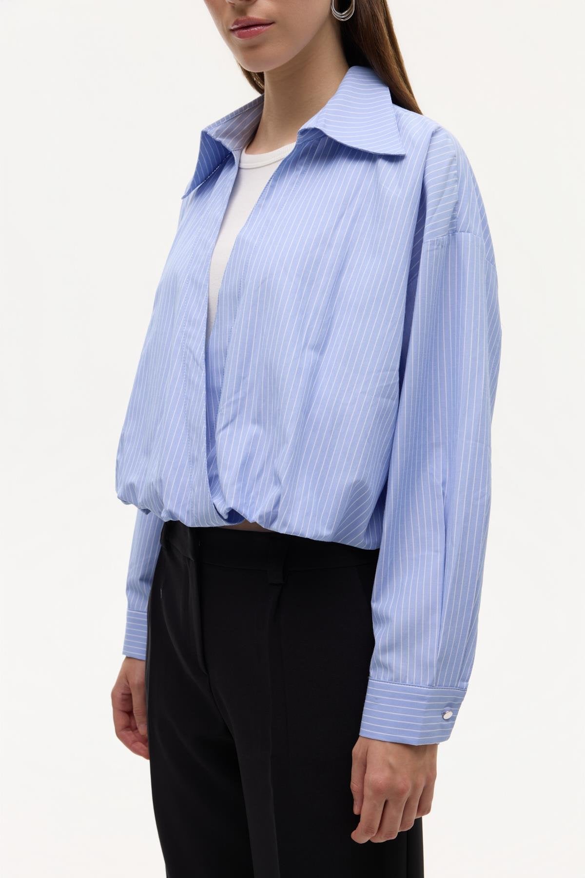 Mavi Çizgili İç Detaylı Gömlek